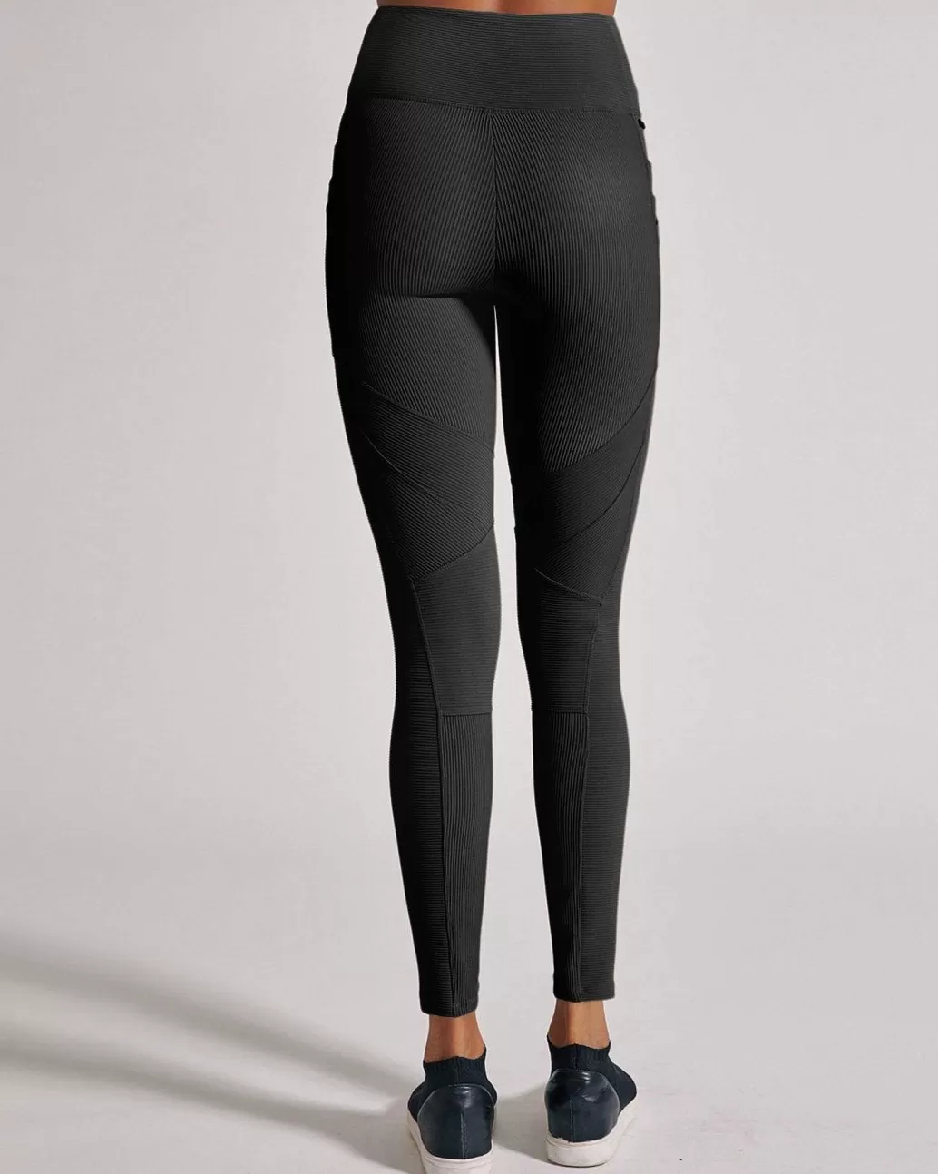 Hot Blanc Noir Directional Rib Legging Black