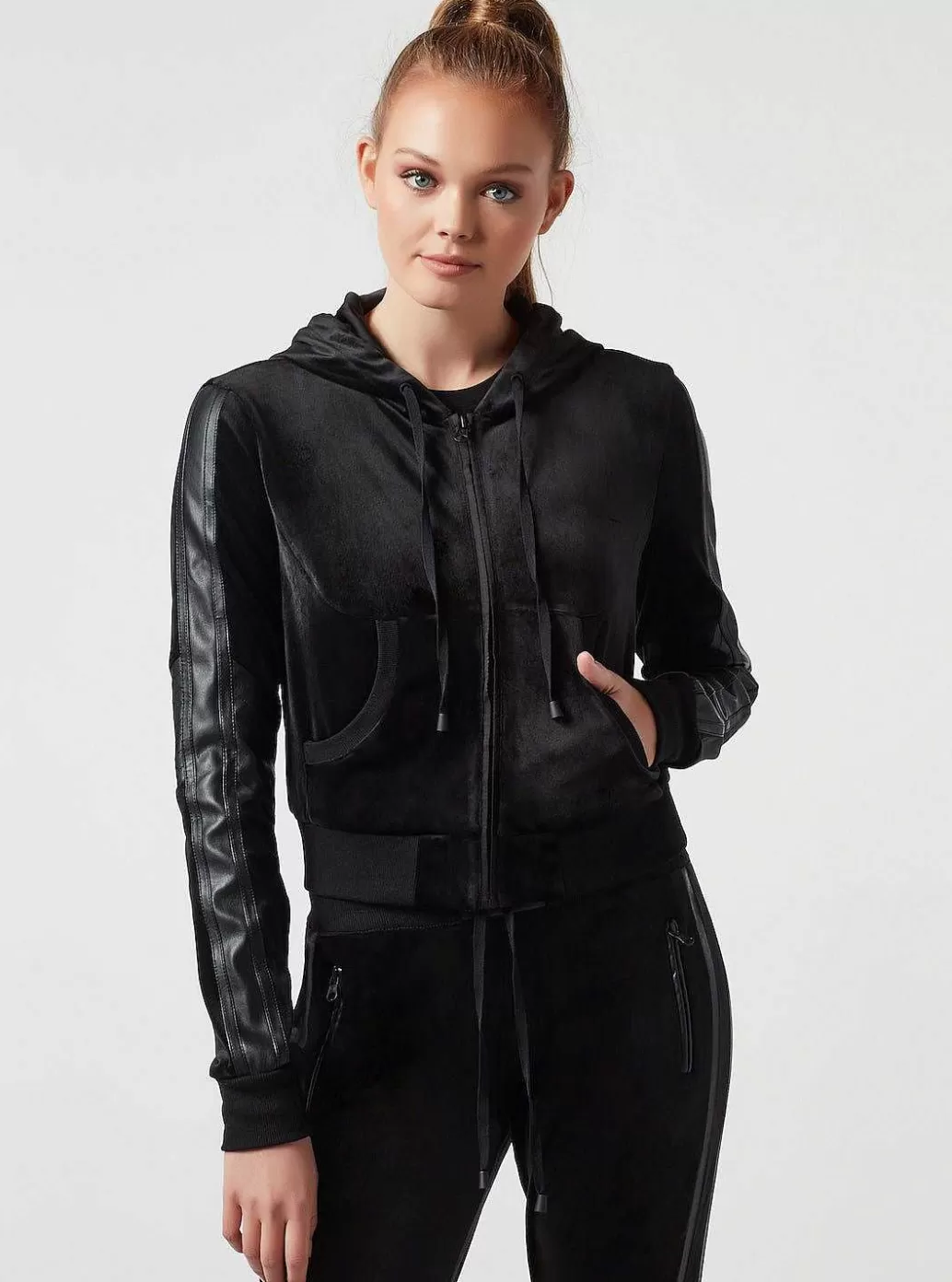 Online Blanc Noir Interpol Cropped Hoody Black