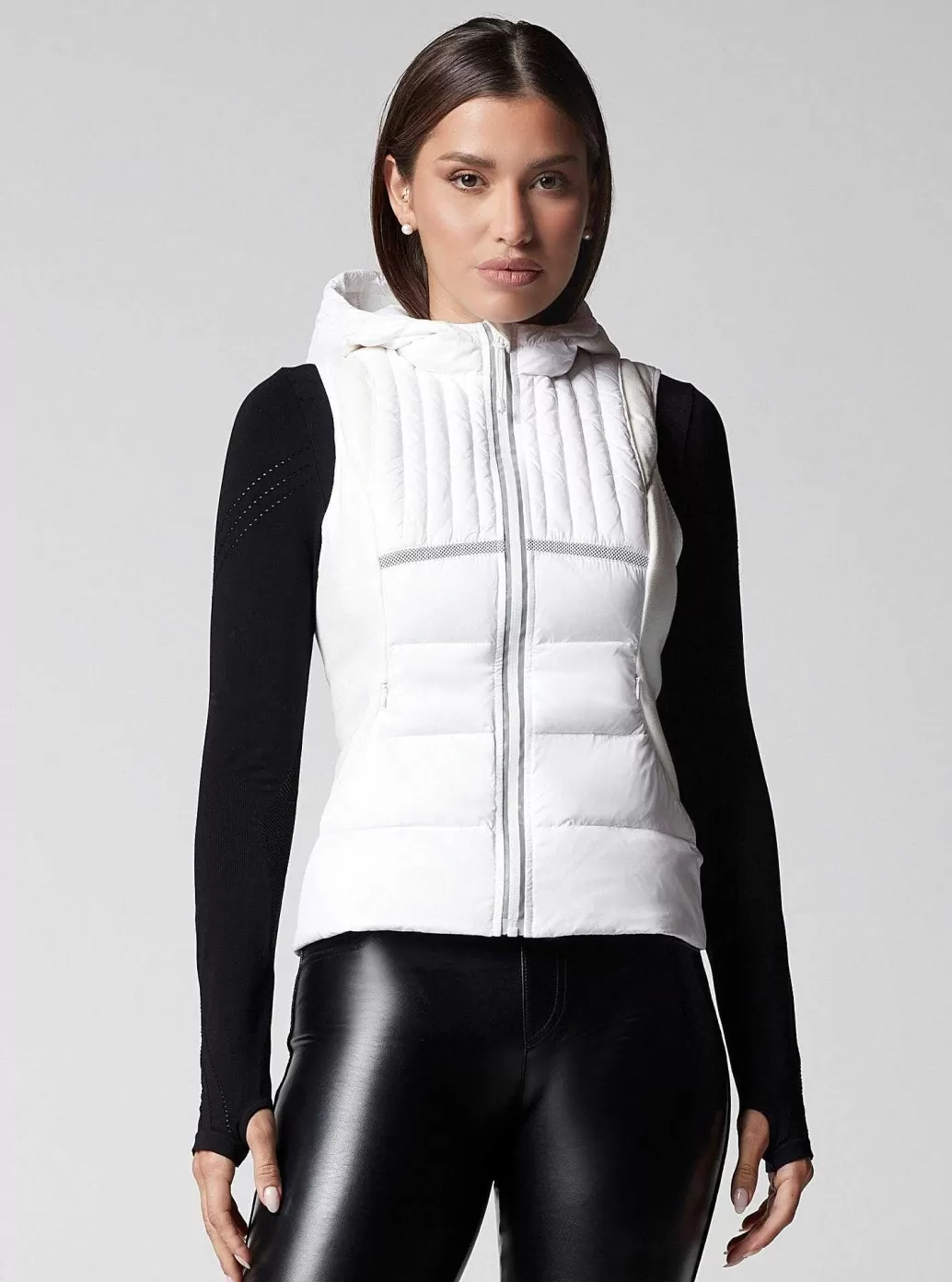 Store Blanc Noir Reflective Inset Feather Weight Vest Cloud Dancer